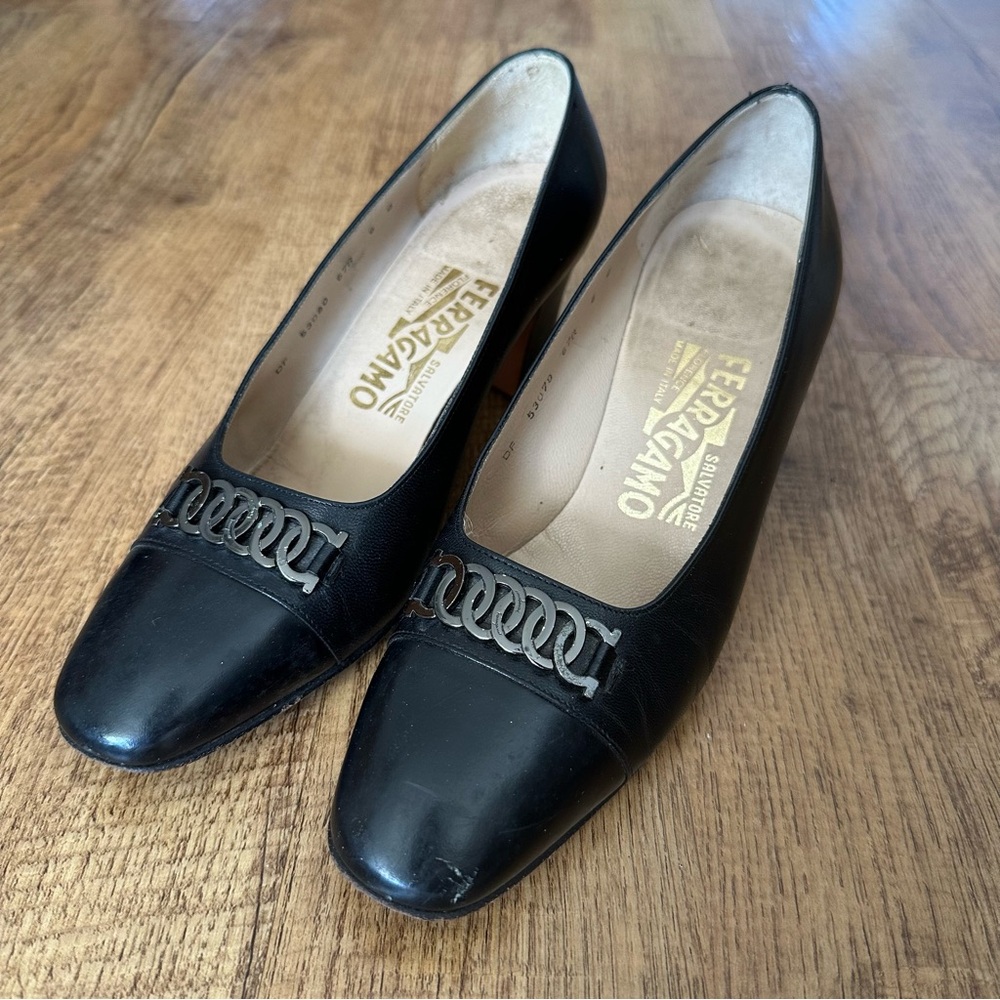Salvatore Ferragamo Black Heels Elegant Design